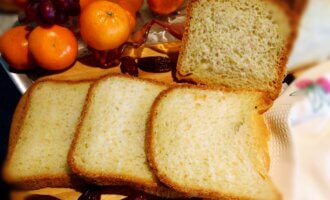 Тостовий хліб в хлібопічці