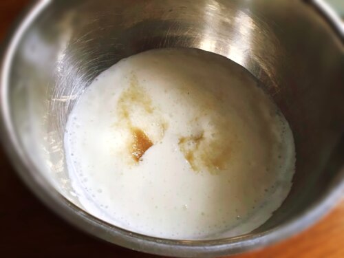 кефір кімнатної температури для оладок