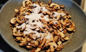 Смажені гриби на сковороді Крок 5