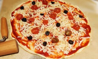 Смачна домашня піца Крок 8