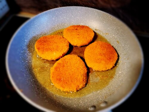 домашній бургер з рибною котлетою для родини