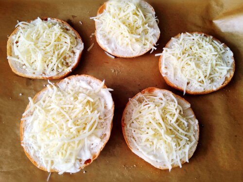 Гарячі бутерброди з сиром