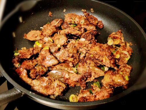 Смажена куряча печінка