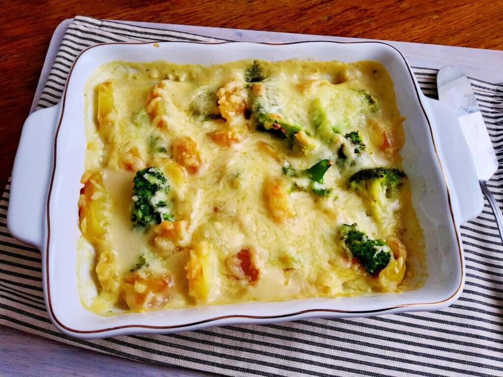 Запіканка з броколі і картоплі